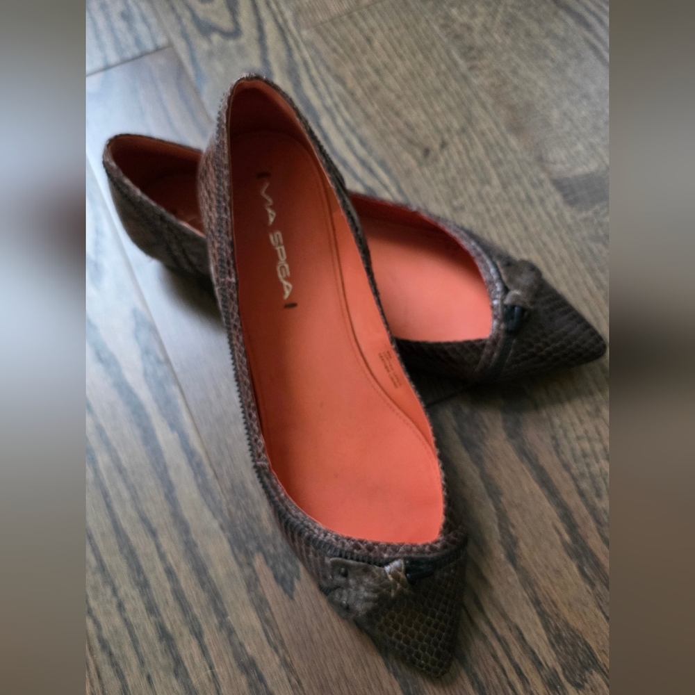 Via Spiga Textured Brown Flats